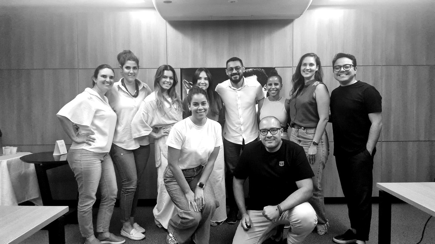 Turma reunida ao final de um workshop
